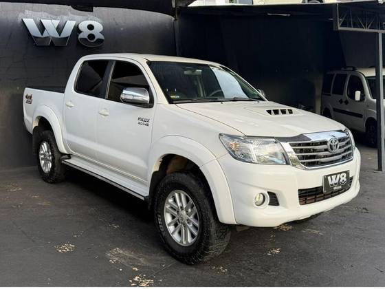 TOYOTA HILUX 3.0 SRV 4X4 CD 16V TURBO INTERCOOLER DIESEL 4P AUTOMÁTICO